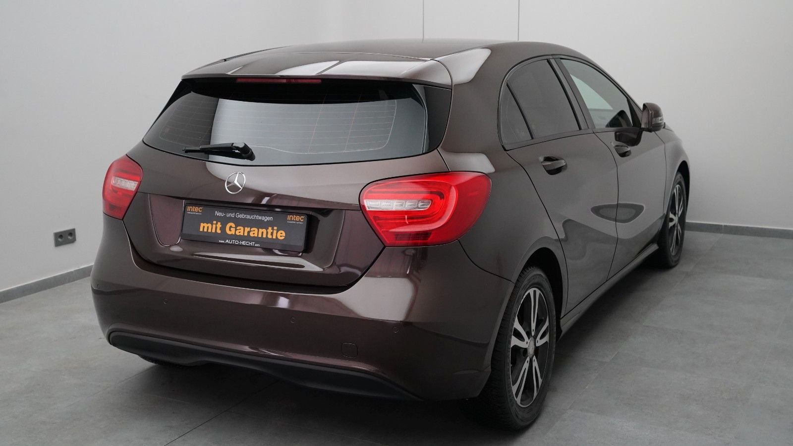Mercedes-Benz A 200 BlueEfficiency · EXKLUSIV-PAKET · BI-XENON · PDC
