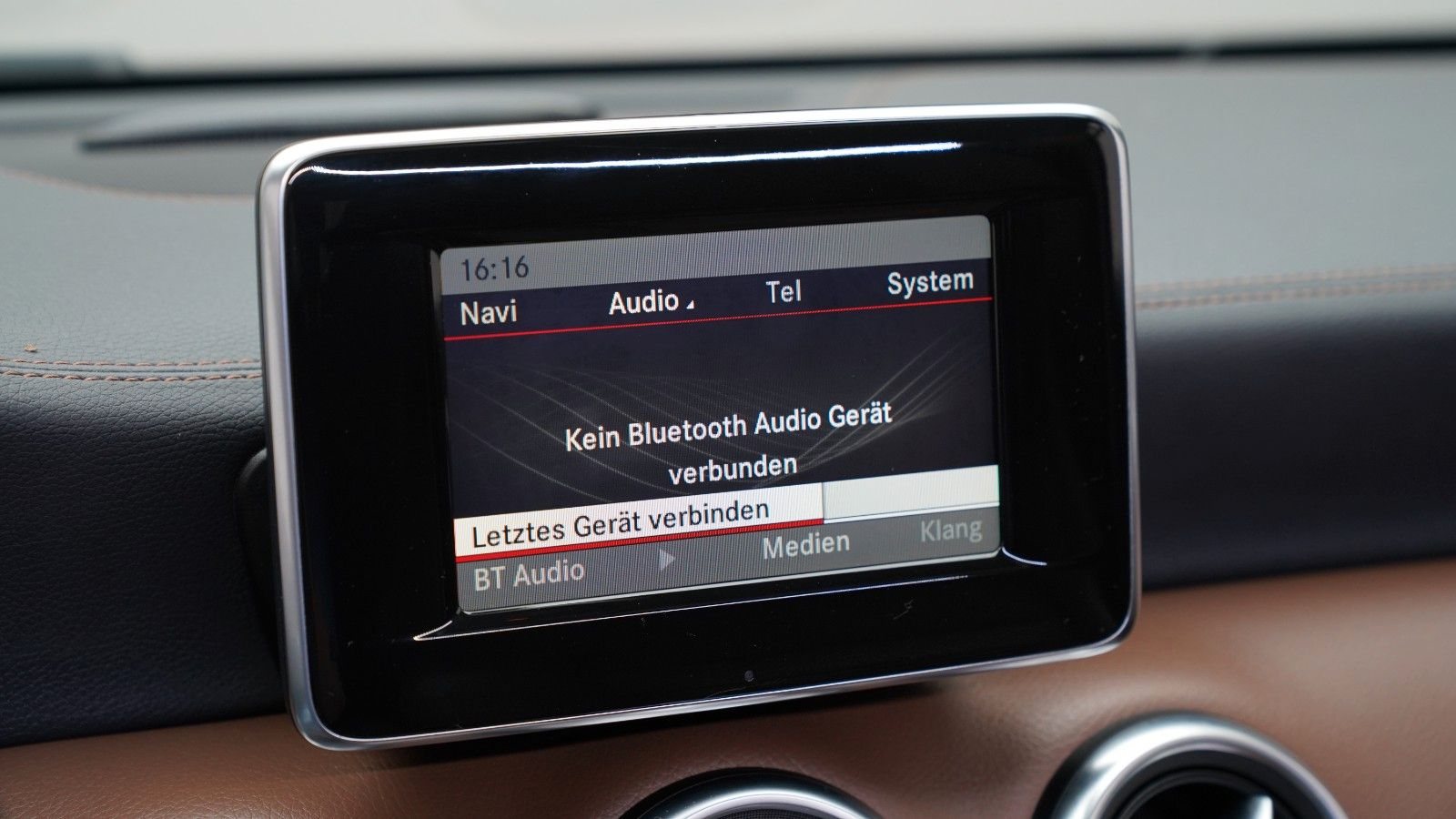 Mercedes-Benz A 200 BlueEfficiency · EXKLUSIV-PAKET · BI-XENON · PDC