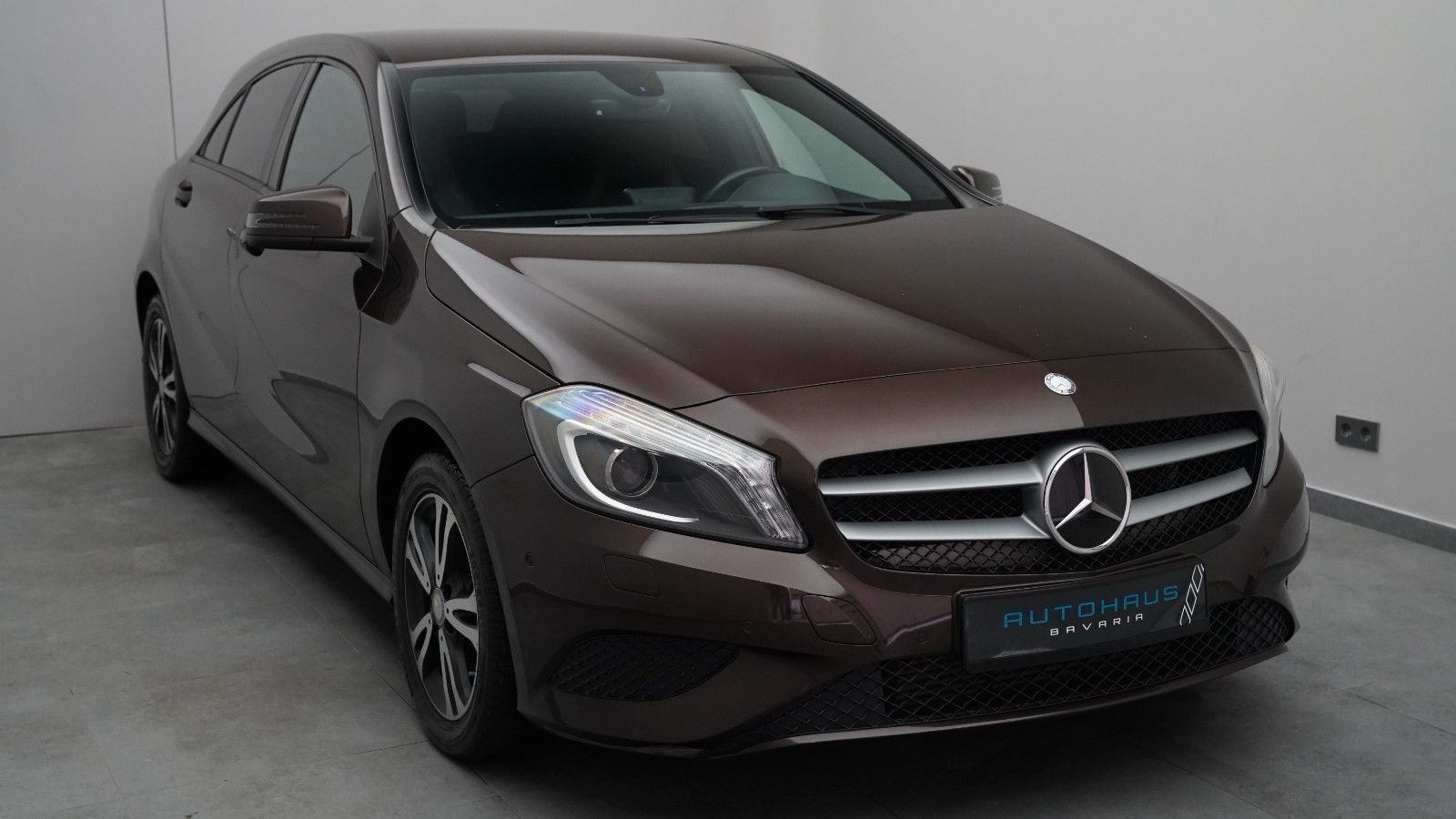 Mercedes-Benz A 200 BlueEfficiency · EXKLUSIV-PAKET · BI-XENON · PDC