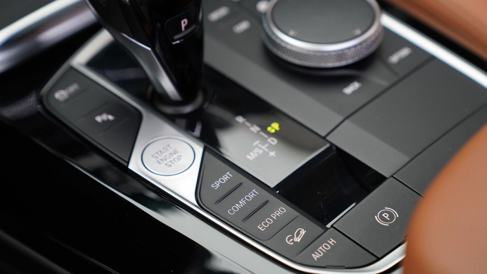 BMW X3 xDrive 20 i · AHK · KAMERA · HiFi · NAVI · SHZ