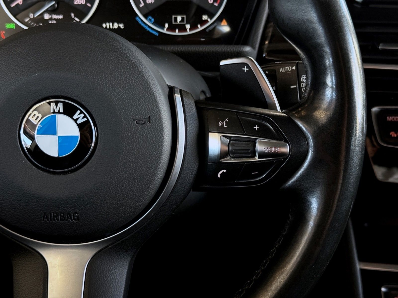 BMW 220 Active Tourer 220d Active Tourer xDrive Sport Line · PANO · KAMER