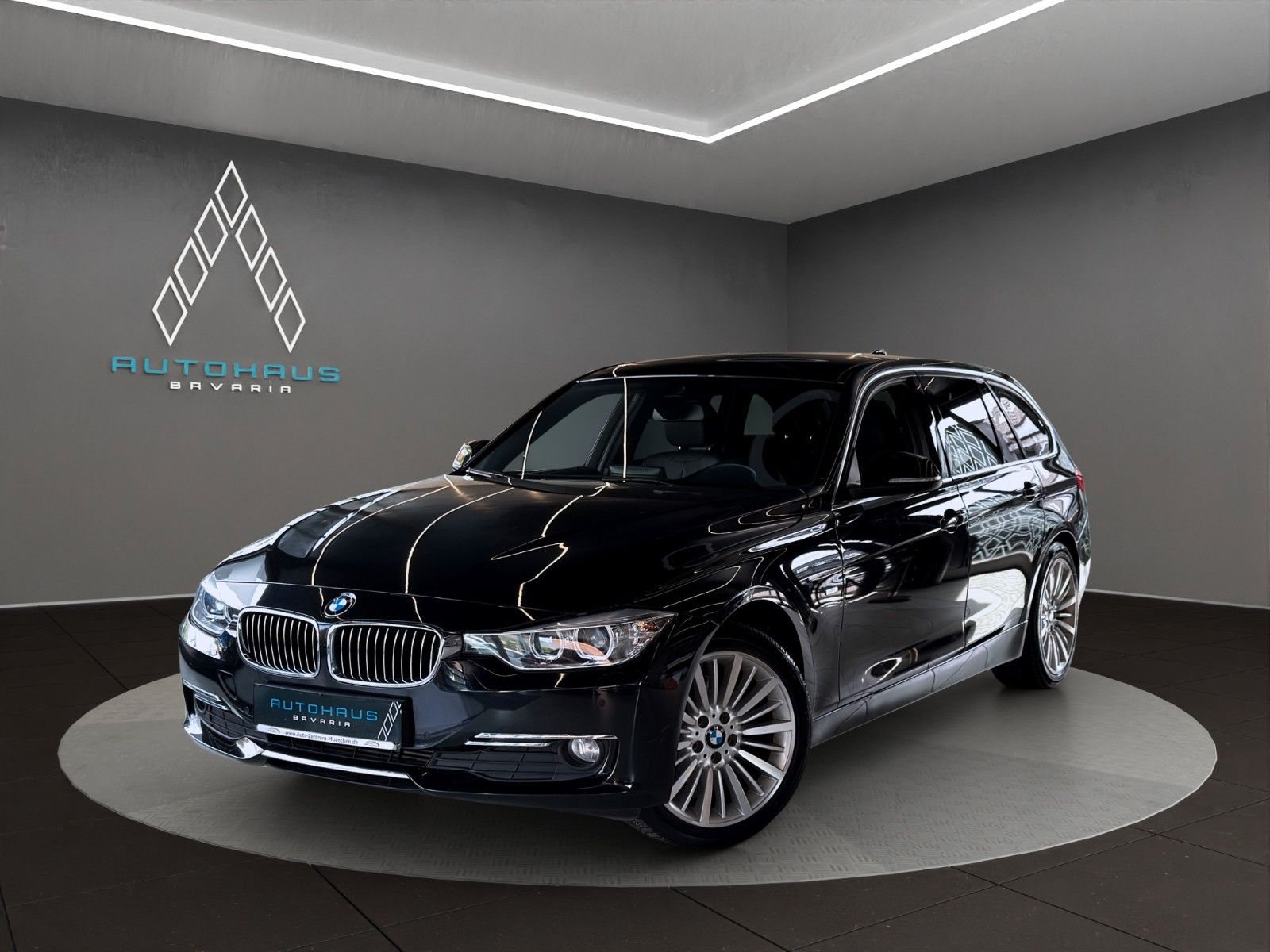 BMW 320d Touring · LUXURY-LINE · PDC · KLIMA